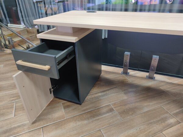 Стол офисный Luxury H2-T0514 yellow ash + dark grey Стол офисный Luxury H2-T0514 yellow ash + dark grey купить по самой низкой цене