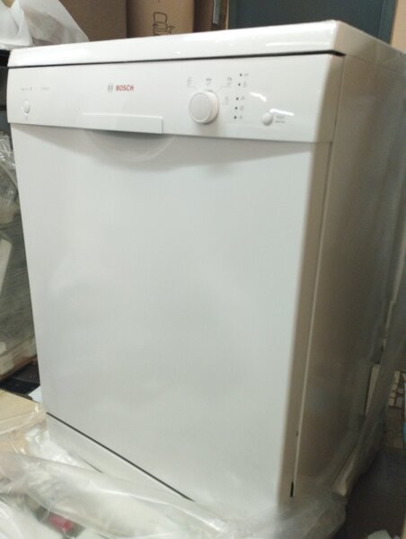 Посудомоечная машина Bosch SMS24AW00E полноразм, отдель.стоящая Уценка! Посудомоечная машина Bosch SMS24AW00E полноразм, отдель.стоящая Уценка! купить по самой низкой цене