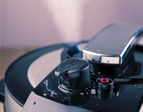 Мультиварка-скороварка Eldom SW500 (5л, 900Вт, упр. сенсорное, 14 прогр, настройка времени/давления/температ.) купить по самой низкой цене