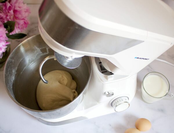 Миксер Blaupunkt SMM501 (стационарный, 1000Вт (max 1500),5л) White купить по самой низкой цене