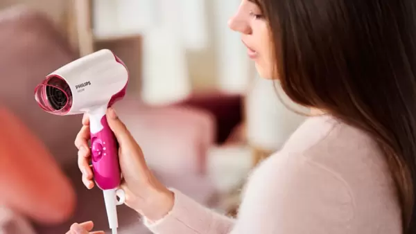 Фен для волос Philips DryCare Essential BHD003/00 (1400Вт,2 реж.нагрев, 2 скор., холодн.воздух) купить по самой низкой цене