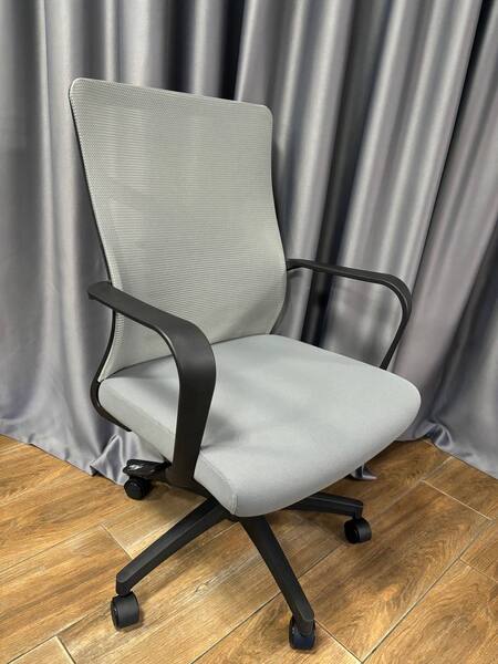 Кресло офисное Luxury YF-B236 grey 1шт. (упаковано по 2шт) купить по самой низкой цене