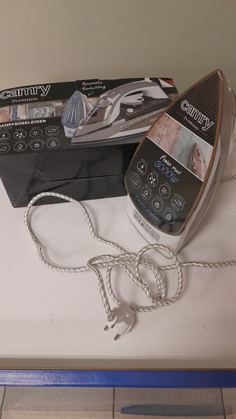 Утюг Camry CR 5018 (3000Вт, подошва - металокерамика, вертикаль.отпар) Уценка! купить по самой низкой цене