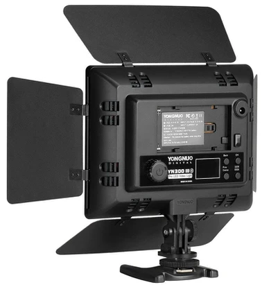 Фотовспышка  Yongnuo YN300 III (без БП и аккумулятора) Фотовспышка  Yongnuo YN300 III (без БП и аккумулятора) купить по самой низкой цене